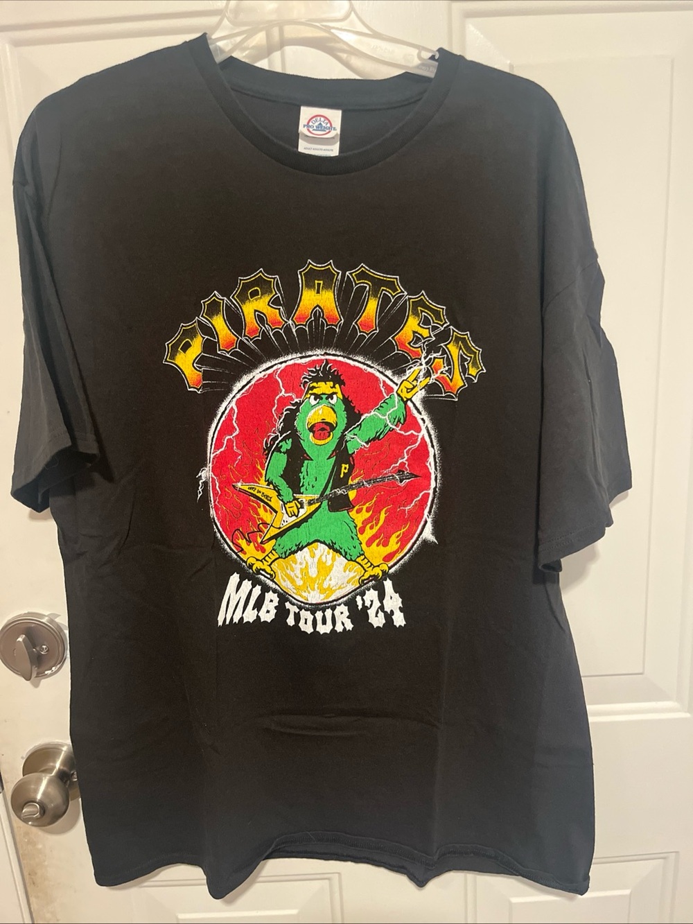 Pittsburgh Pirates 80’s Theme Pirate Parrot T-Shirt SGA Size XL New MLB Tour 24